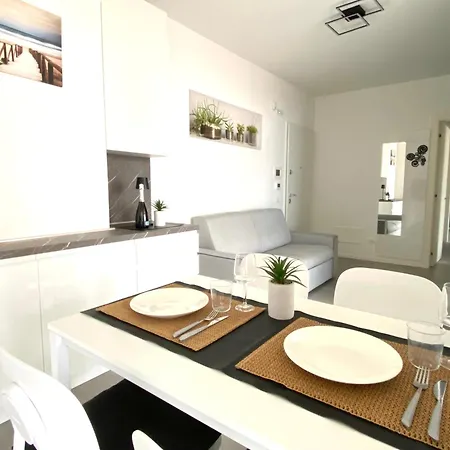 Apartment Tahiti Frontemare - - Solo Famiglie Lido di Jesolo